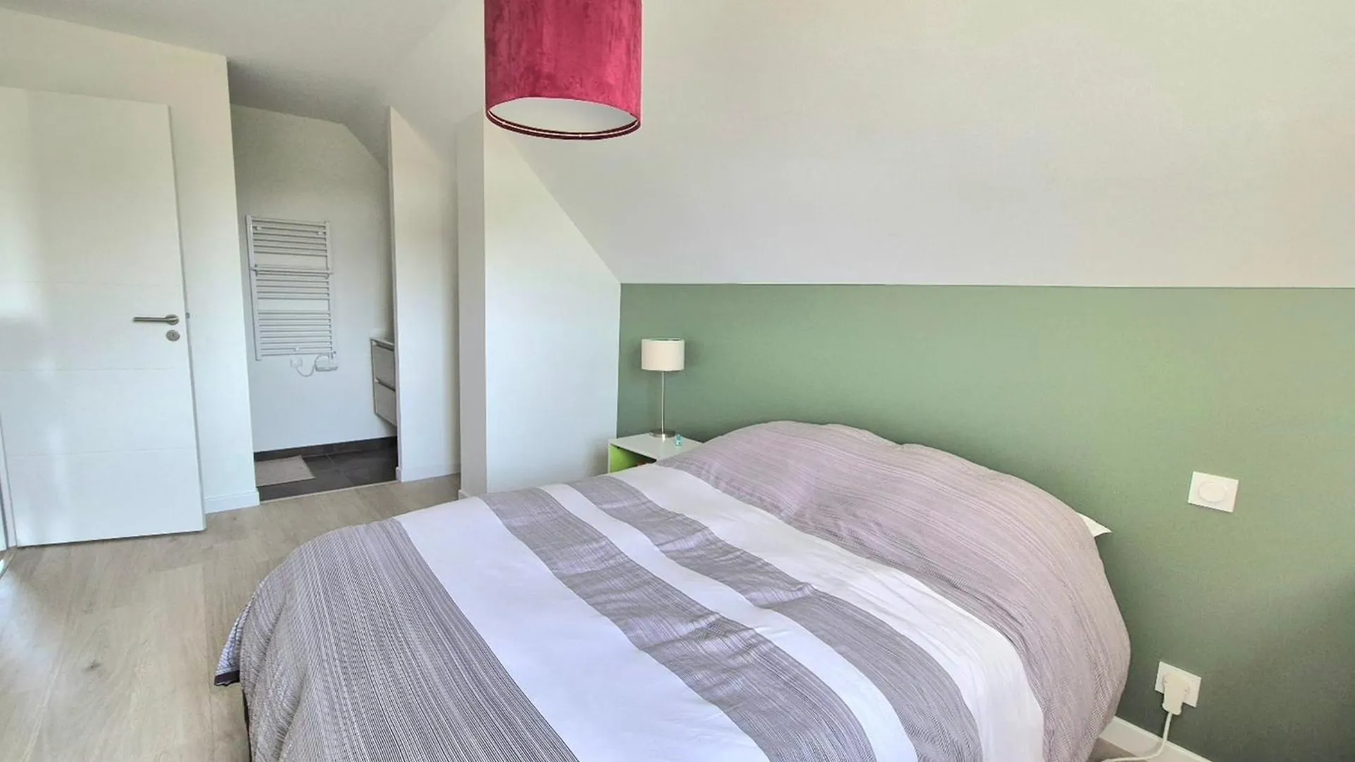 Superb House With Garden - Saint-Coulomb Villa
